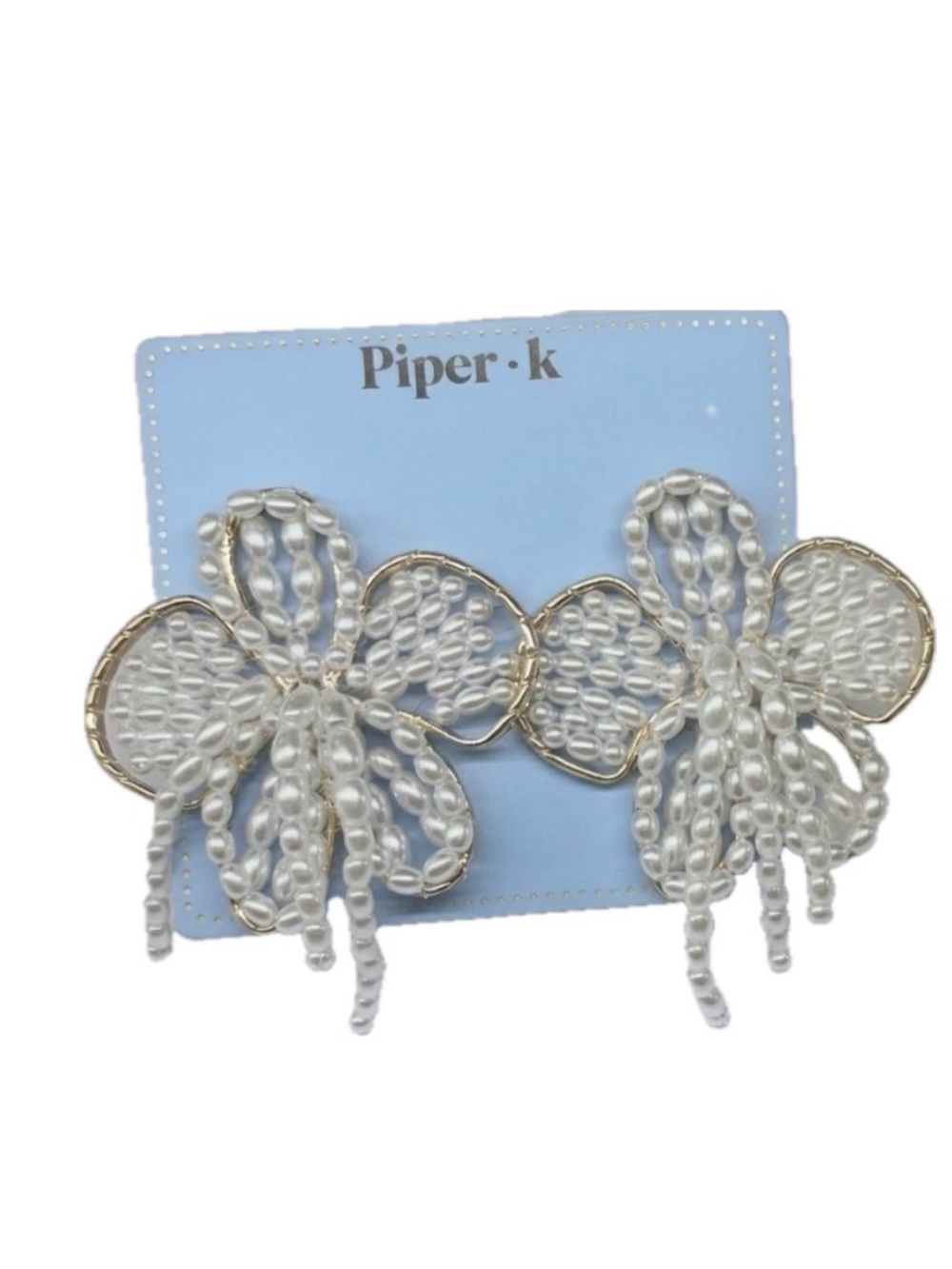 NWT ⚜️🤍⚜️ Piper K Gorgeous Pearl Floral Earrings